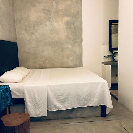Haus 35 Bed & Breakfast Weligama Luaran gambar
