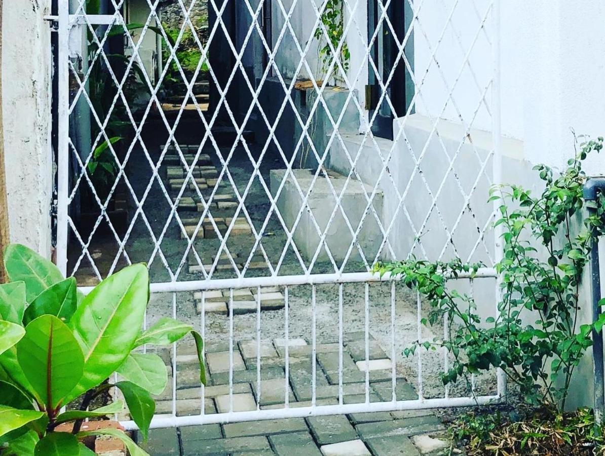 Haus 35 Bed & Breakfast Weligama Luaran gambar