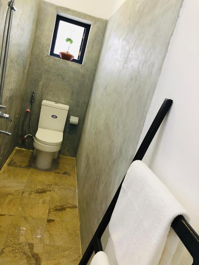 Haus 35 Bed & Breakfast Weligama Luaran gambar