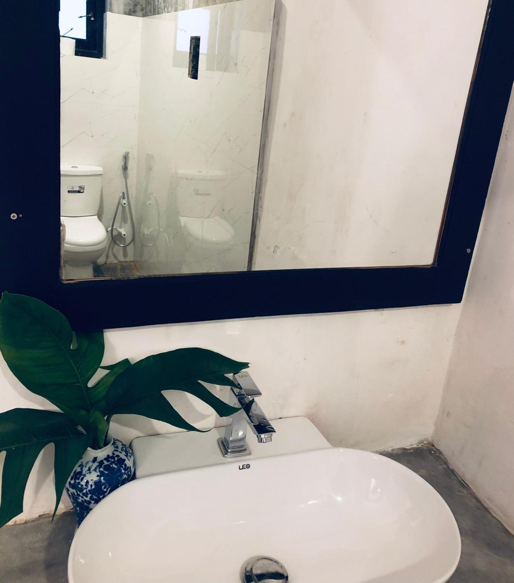 Haus 35 Bed & Breakfast Weligama Luaran gambar